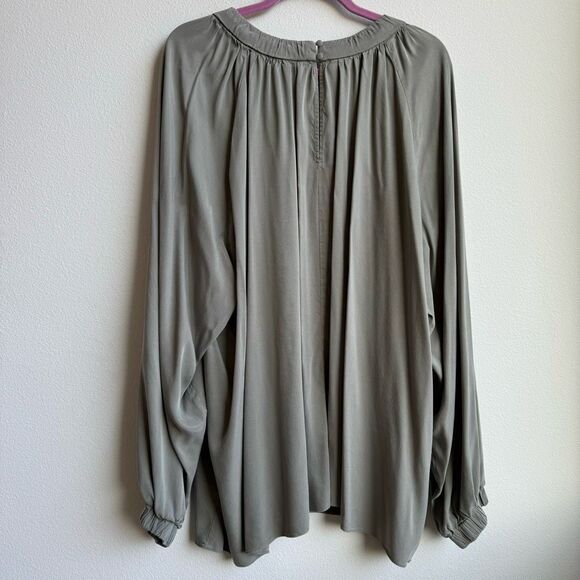 Universal Standard Patricia Long Sleeve Gathered Neck Blouse Sage Green Size 3XL - Picture 5 of 6